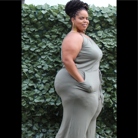 Plus Size Jumpsuit - Picture 4 of 4